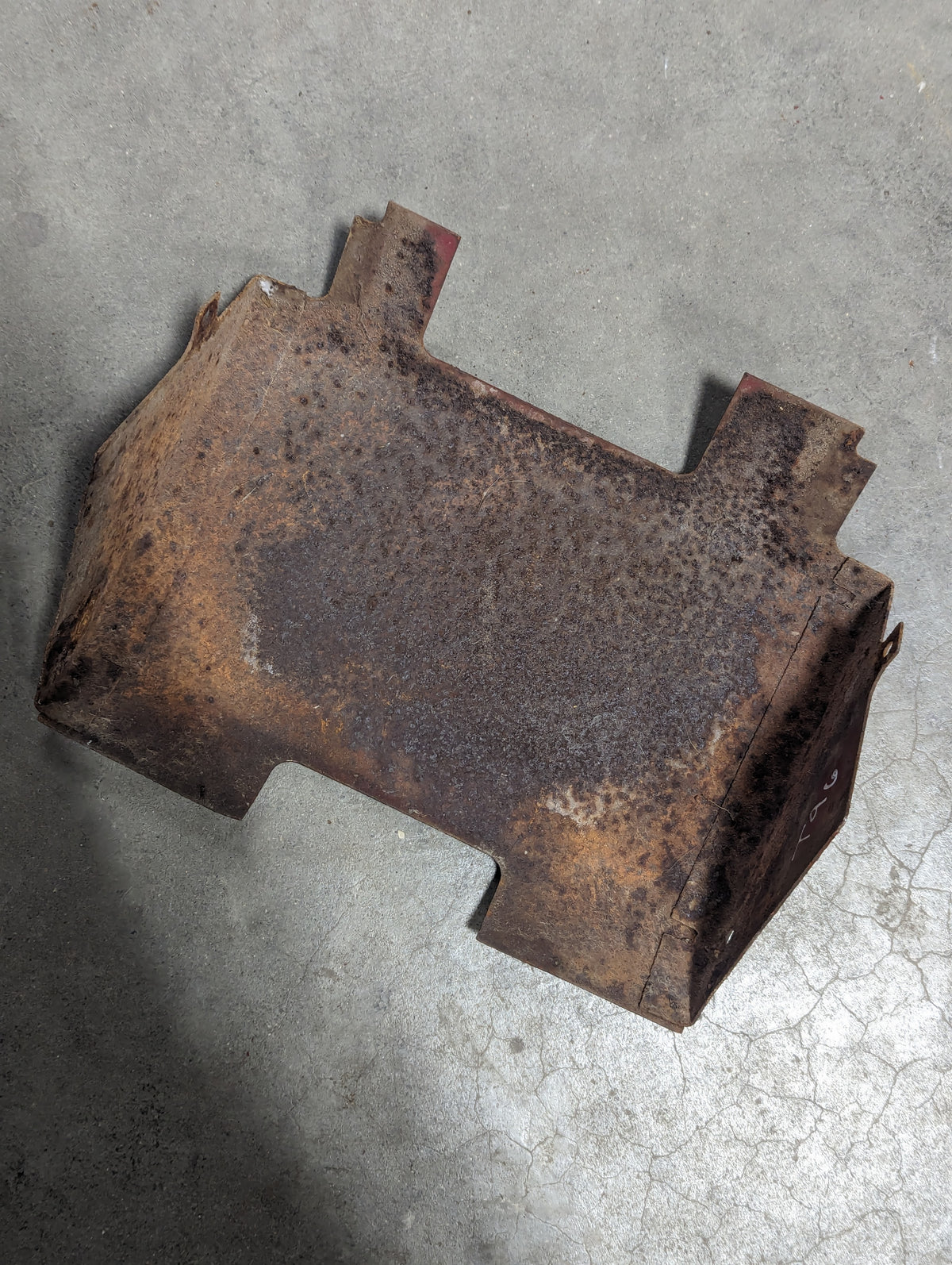 Front Seat Support Cover IH International 398013R3 USED