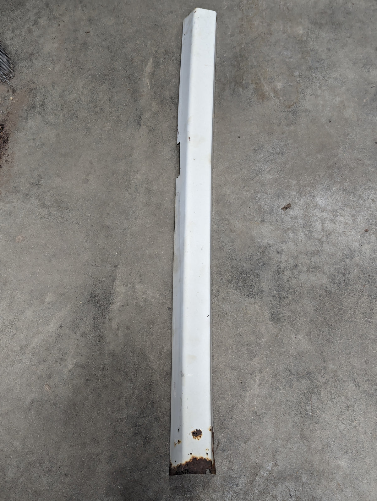 Right Upper Hinge Pillar Panel IH International 109490C1 USED