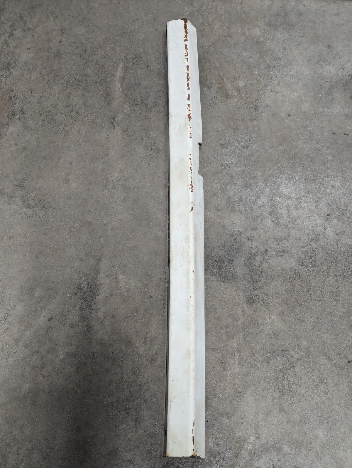 Left Upper Hinge Pillar Panel IH International 109489C1 USED