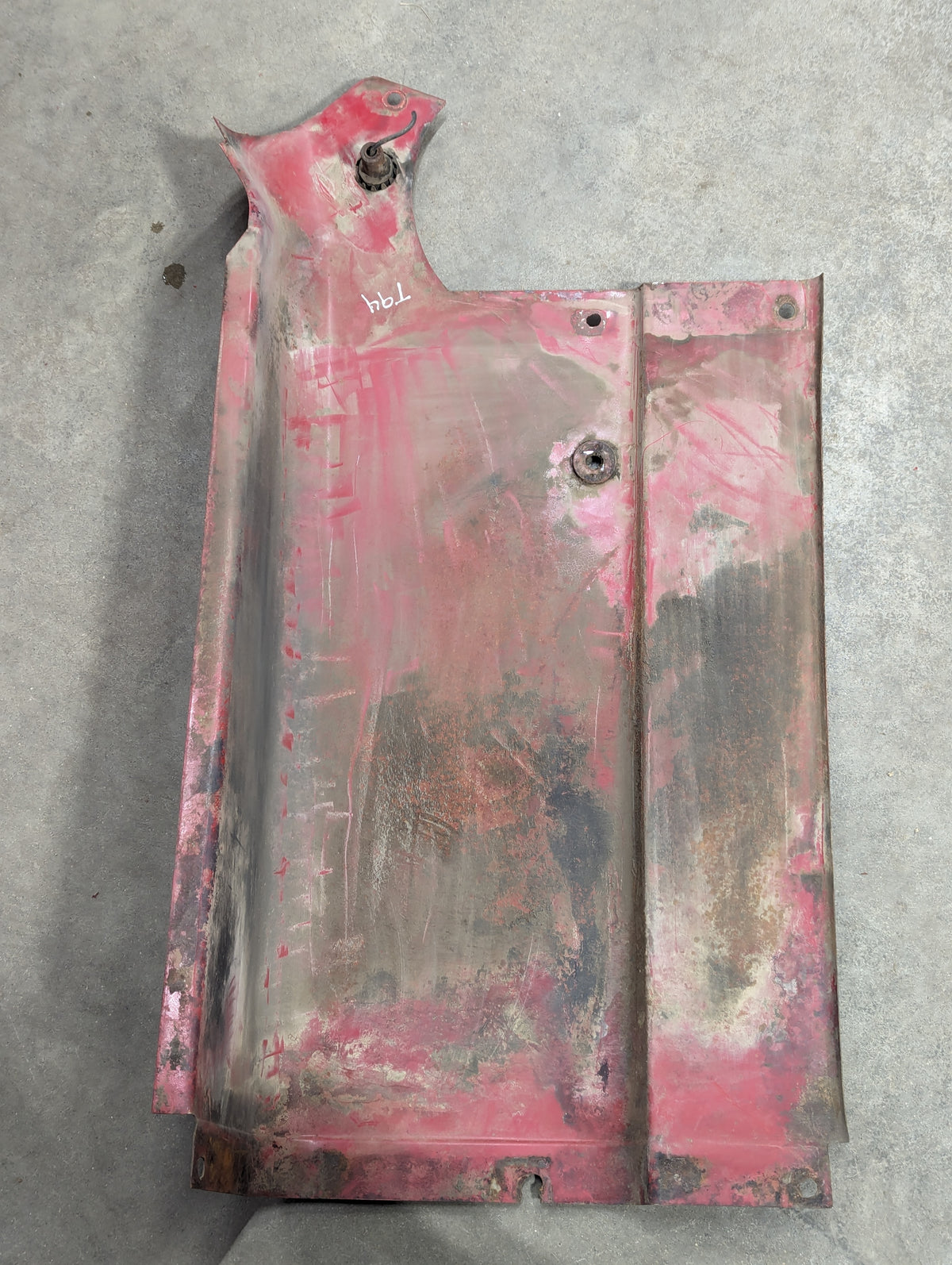 Right Rear Hood IH International 531046R1 USED