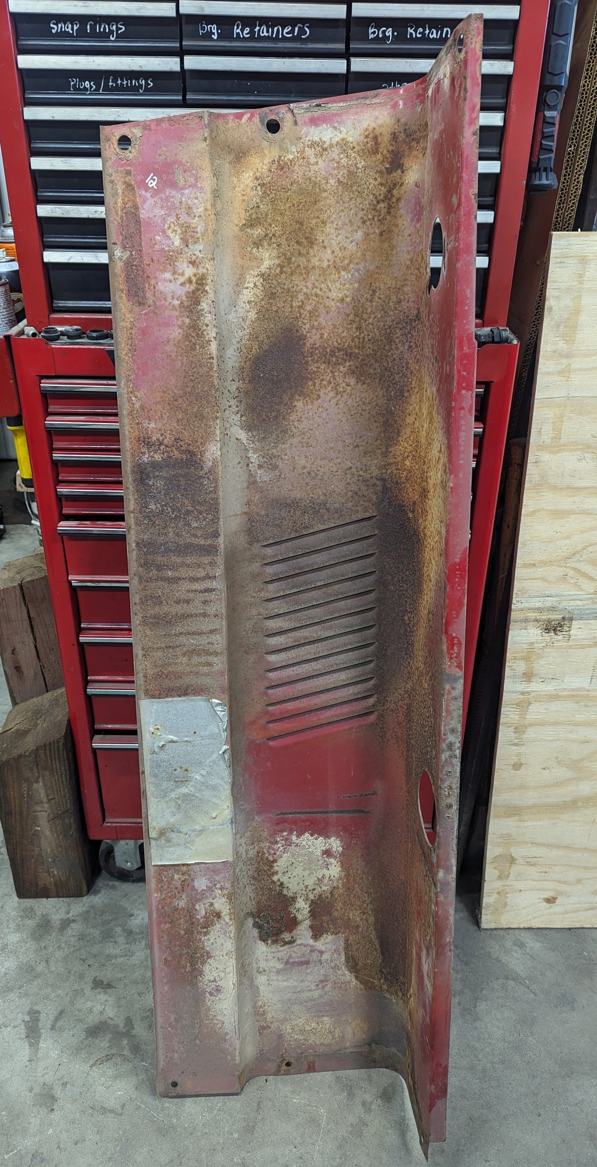 Right Front Hood IH International 531065R3 USED