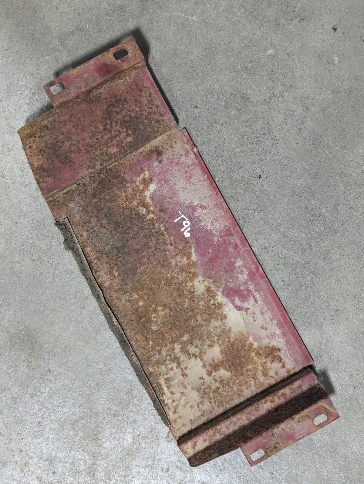 Pre-cleaner Baffle IH International 396519R1 USED