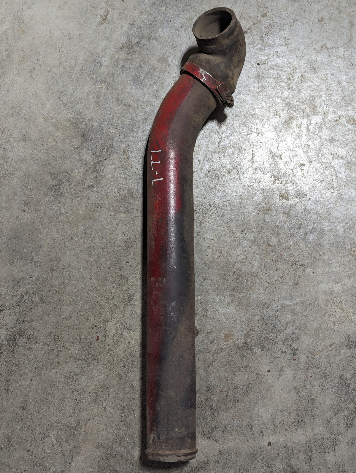 Air Cleaner Pipe IH International 380036R1 USED