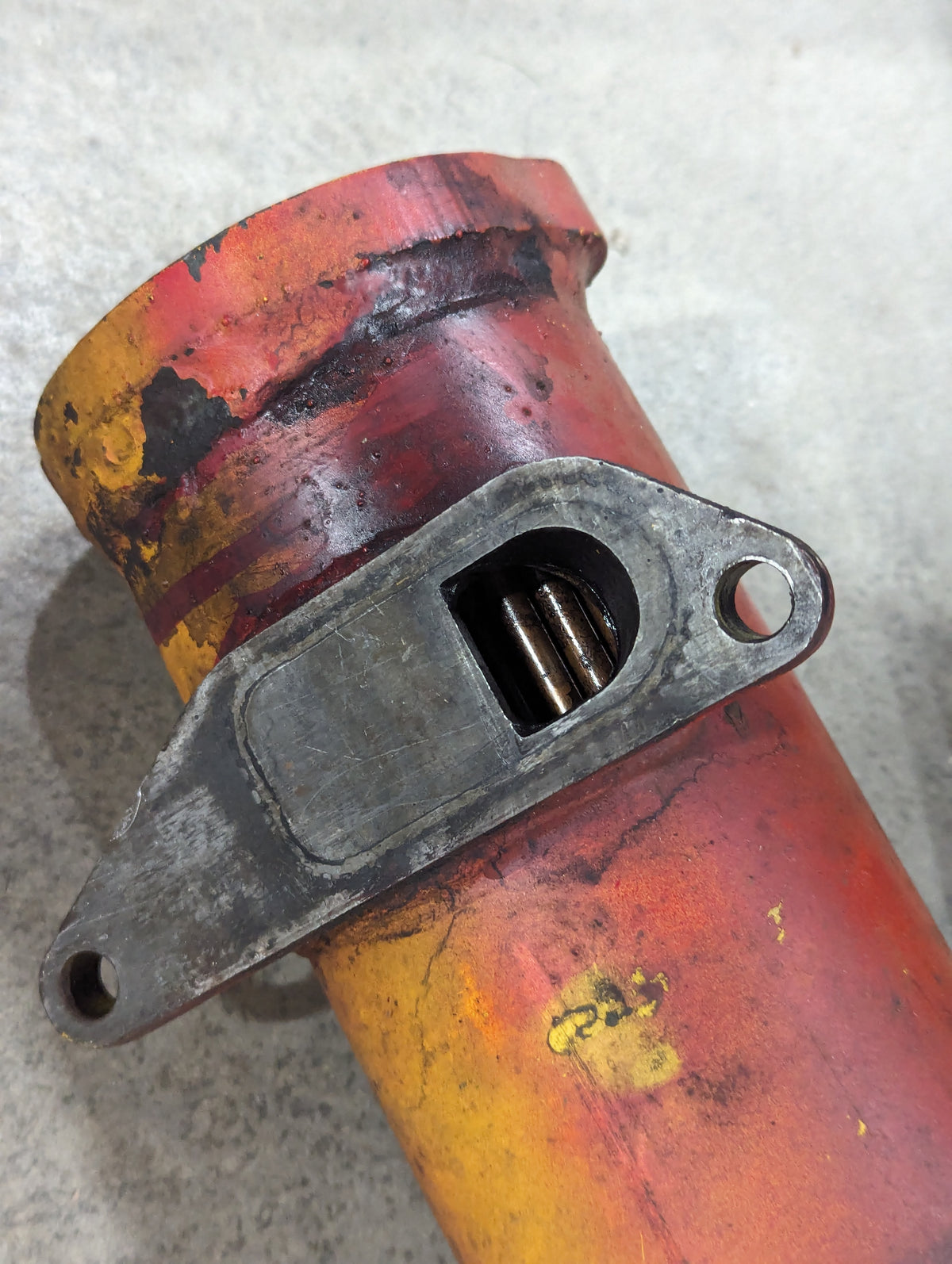 Engine Oil Cooler IH International 690884C2 680239C2 1815568C91 1810171C2 USED