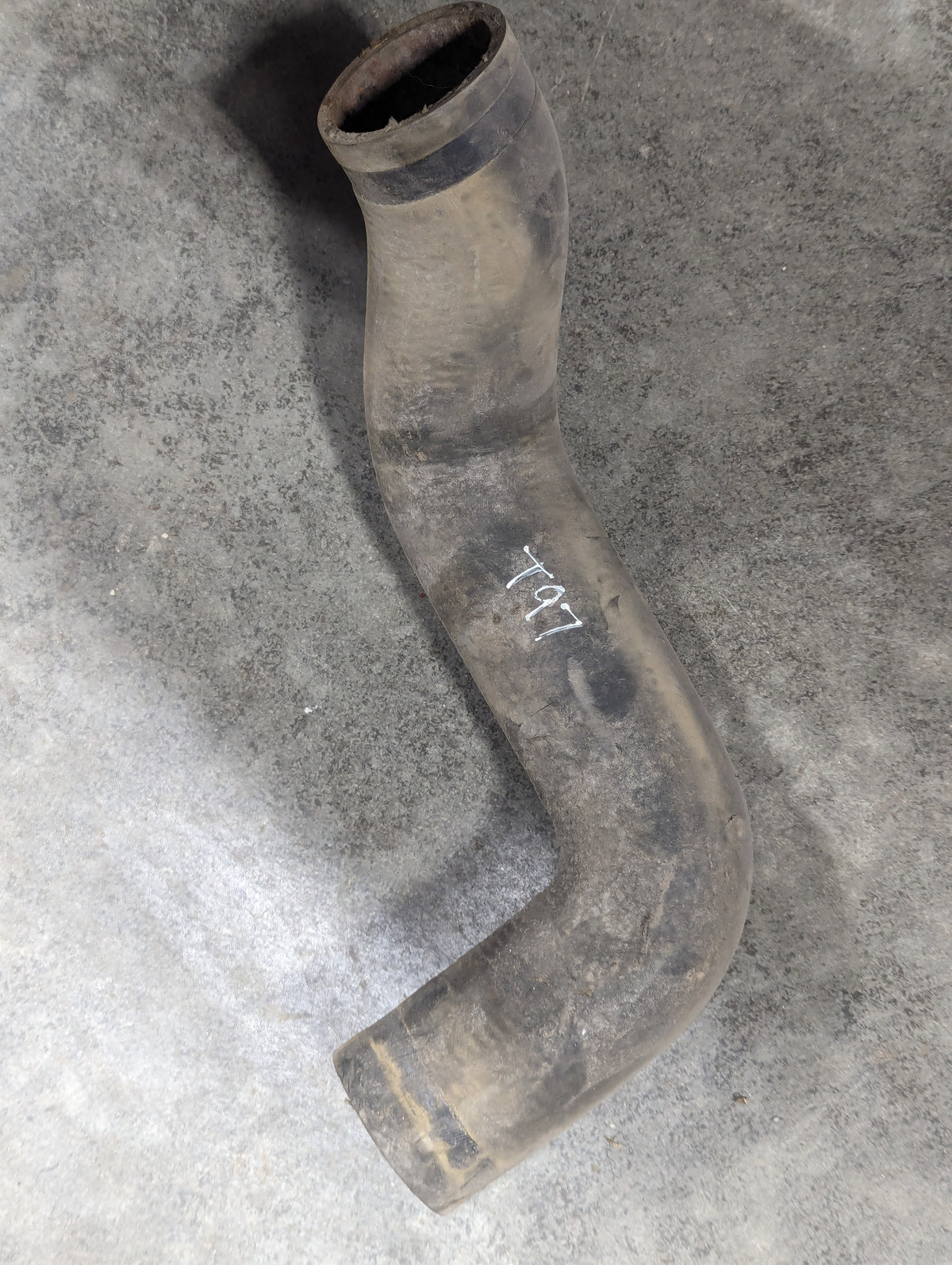 Radiator Inlet Hose IH International 379237R2 USED