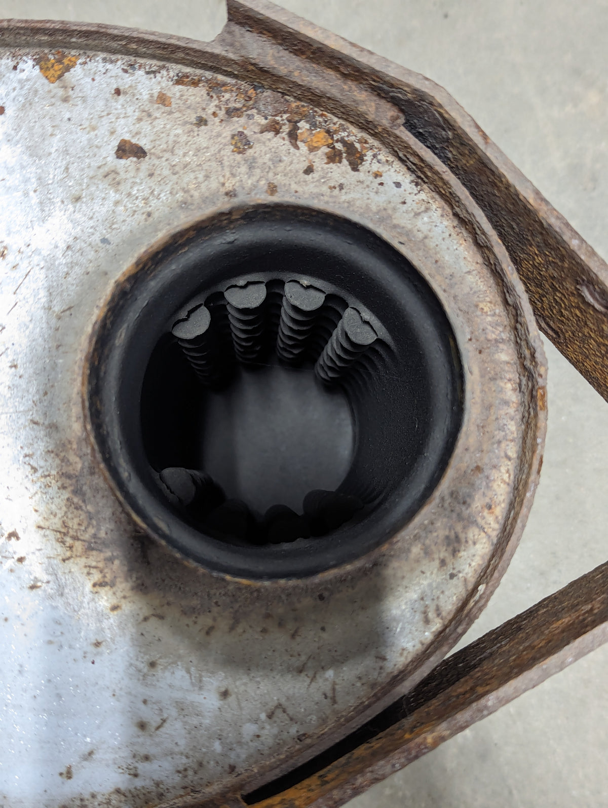 Muffler Turbo Sleeve IH International 107594C1 103978C2 103980C1 USED