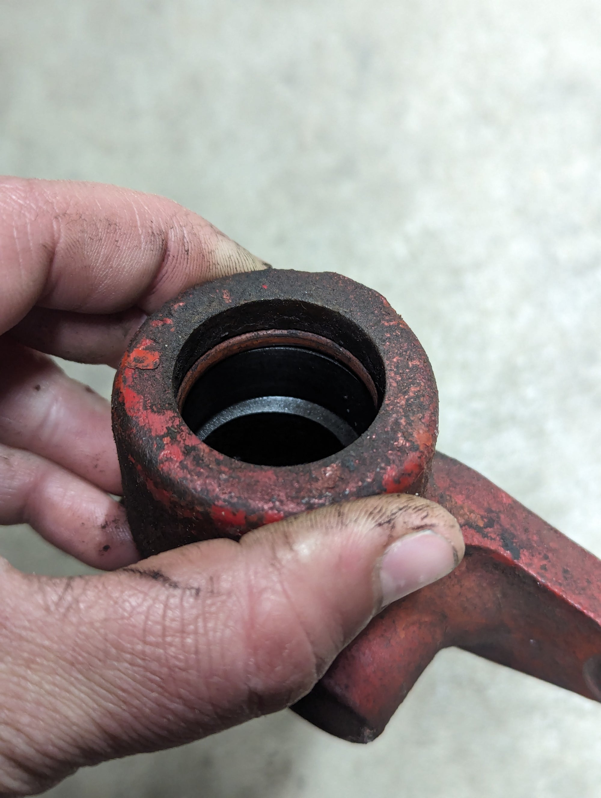 Engine Oil Elbow Ih International 607262C1 Used 5