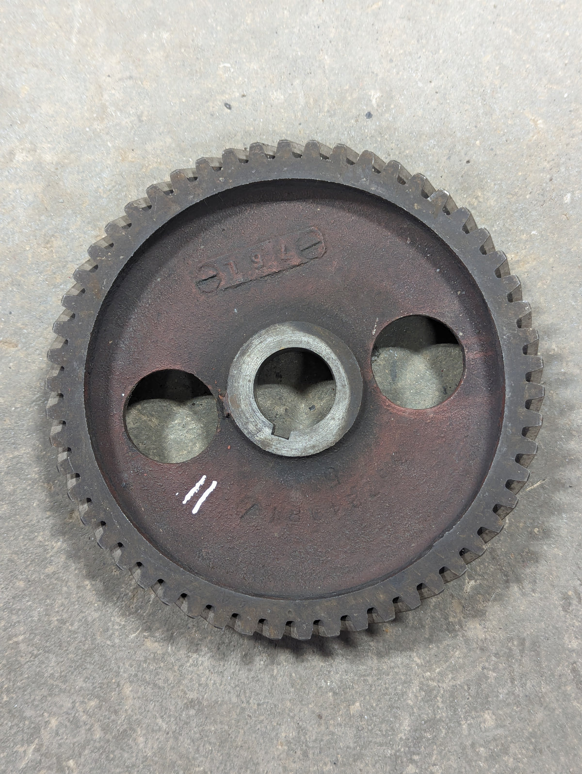 Camshaft Gear IH International 367240R1 312500R1 USED