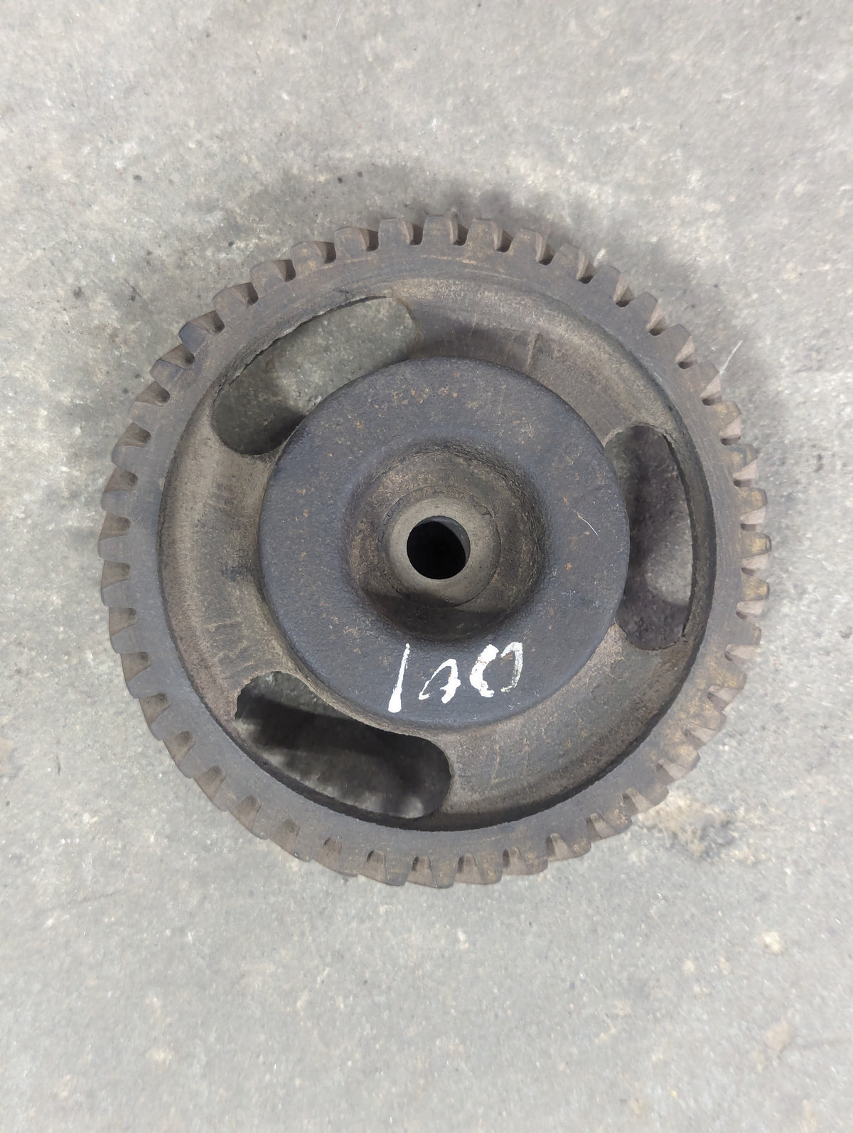 Idler Gear & Hub IH International 367577R1 530973R1 USED