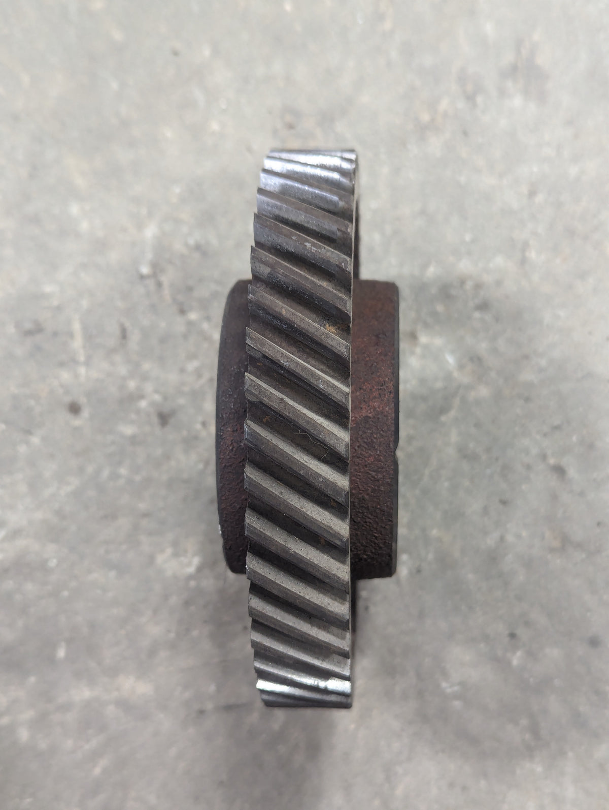 Idler Gear & Hub IH International 367577R1 530973R1 USED