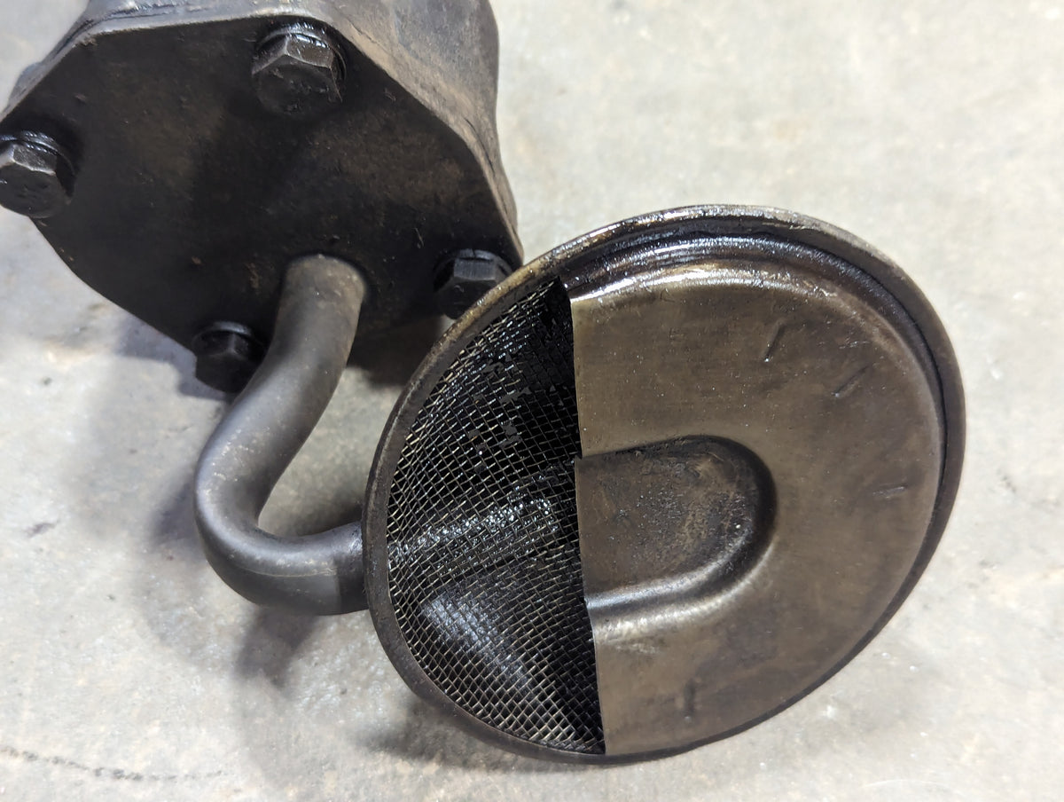 Oil Pump IH International 308366R91 379138R91 USED