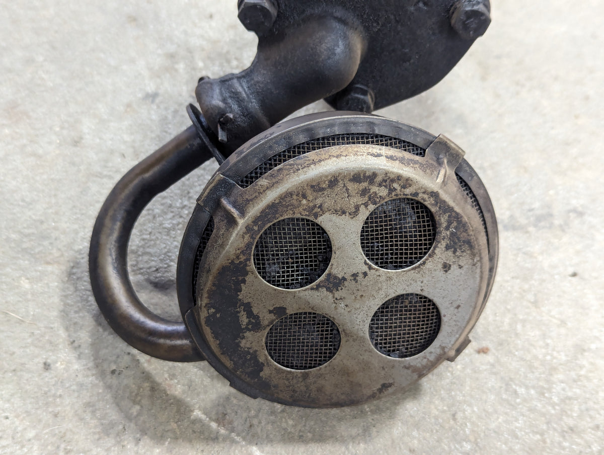 Oil Pump IH International 230421R91 USED