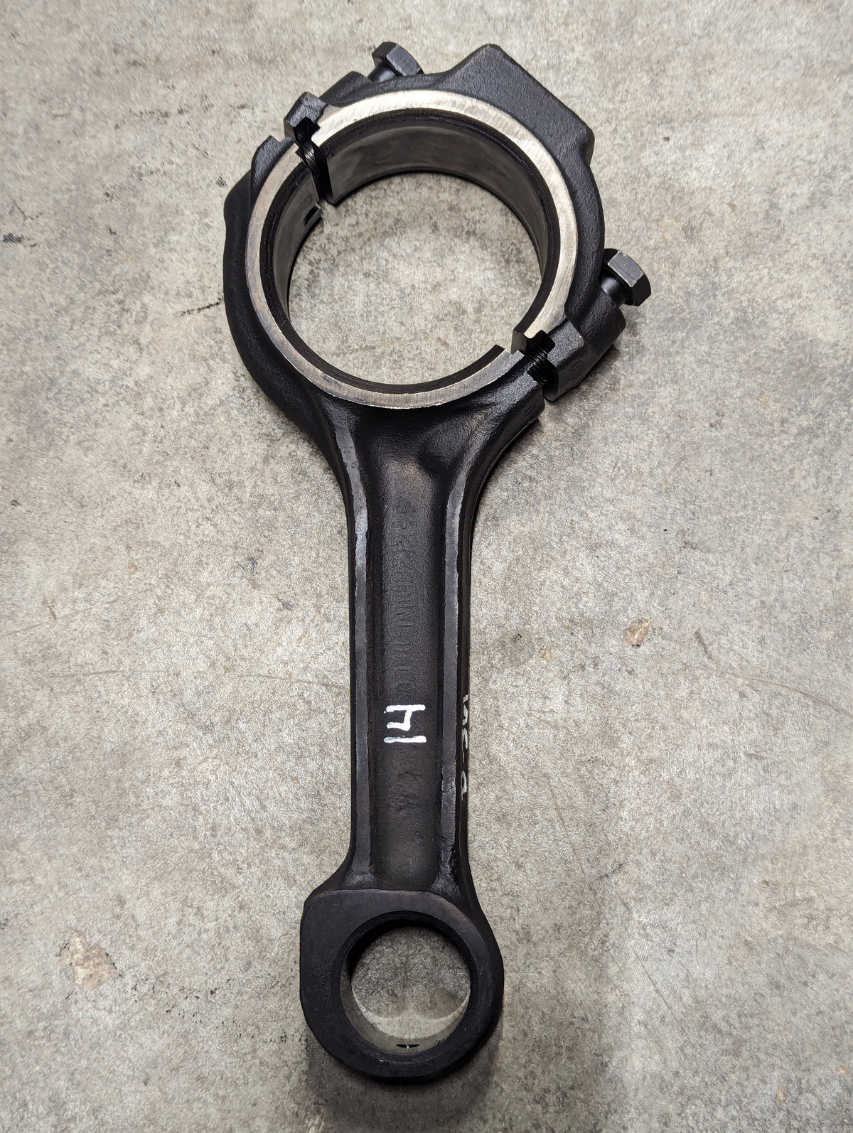 Used Connecting Rods Connecting Rod IH International 341113R94 332260R1 USED - Hines Red ...