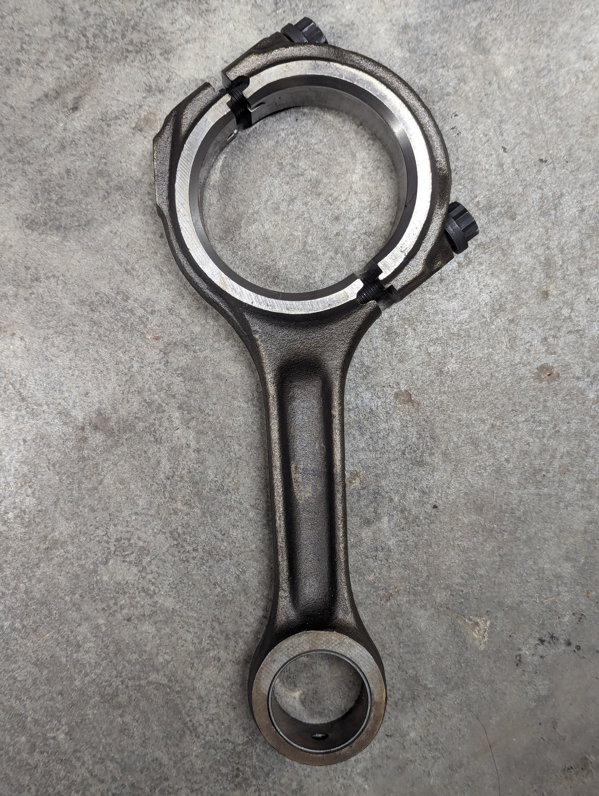 Connecting Rod IH International 688923C1 688922C1 USED