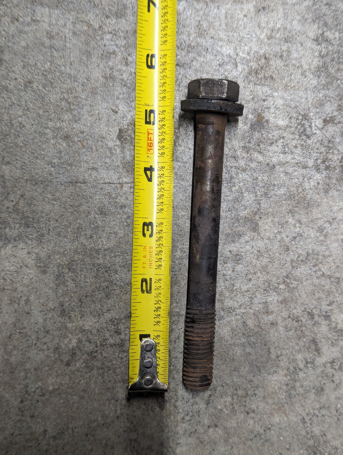 Cylinder Head Bolt IH International 601781C1 USED