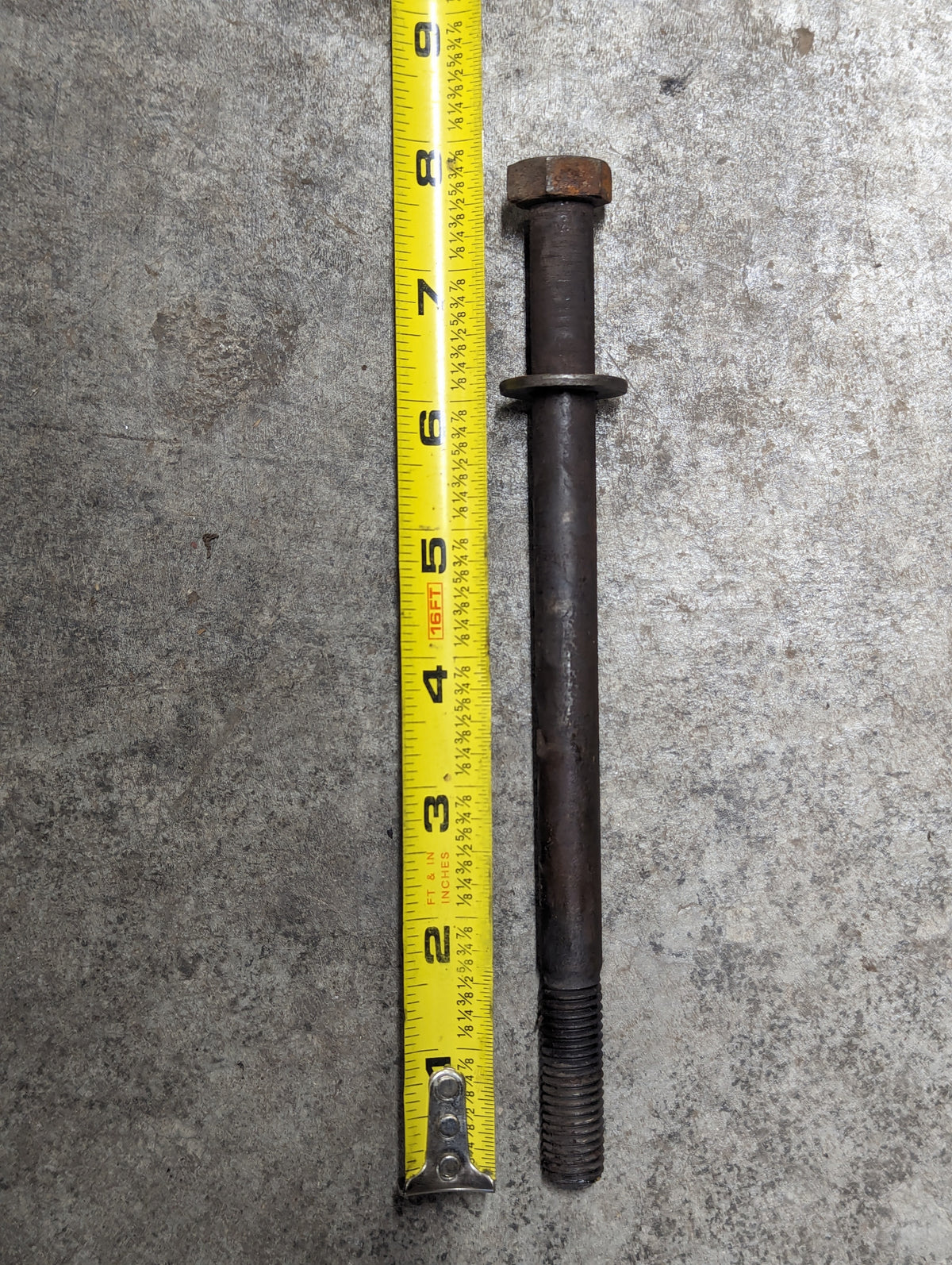 Cylinder Head Bolt IH International 367190R1 25303R1 USED