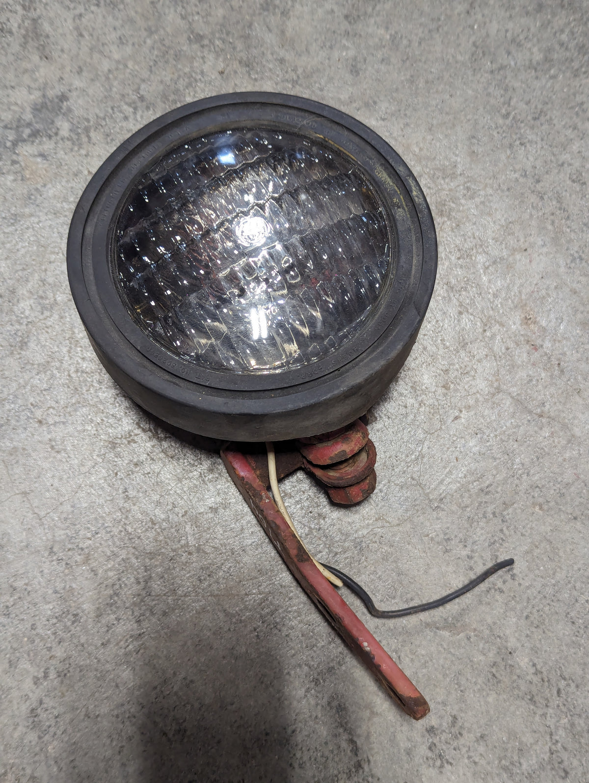 Rear Light & Bracket IH International 387729R92 382407R11 USED