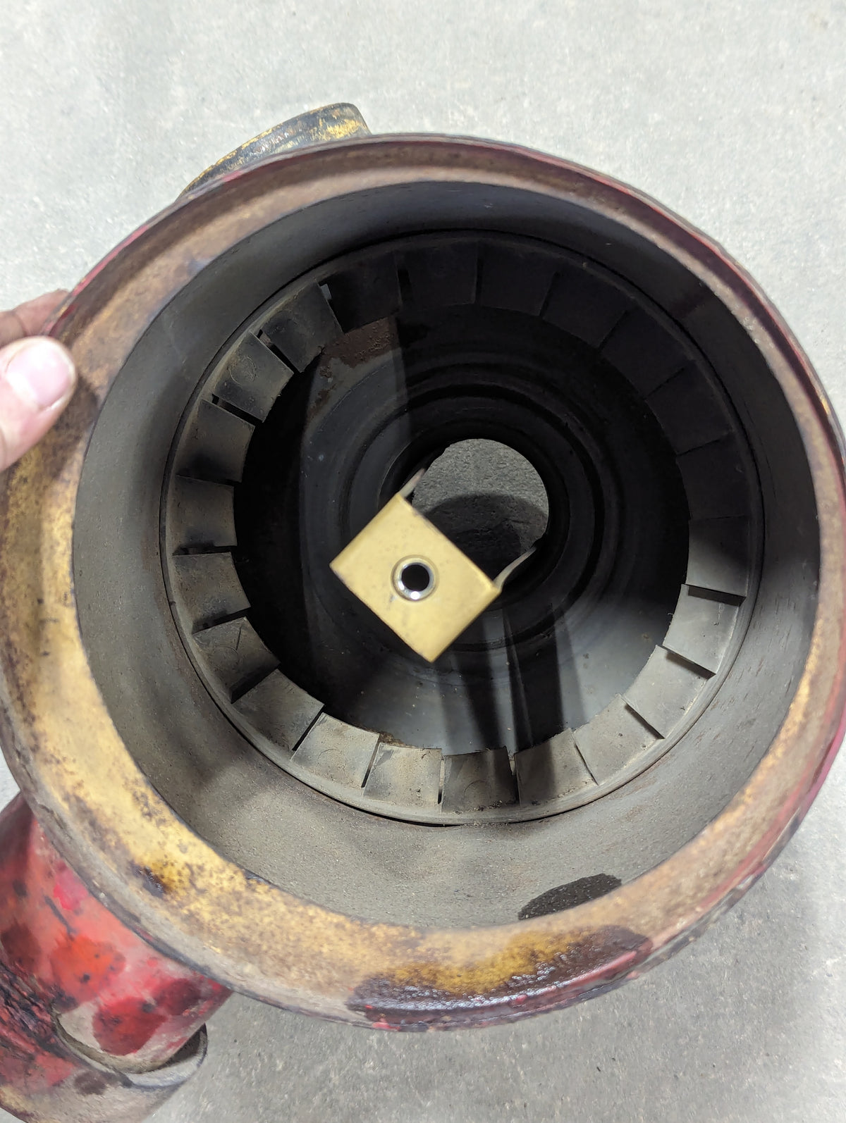 Air Cleaner Assembly IH International 380747R94 USED