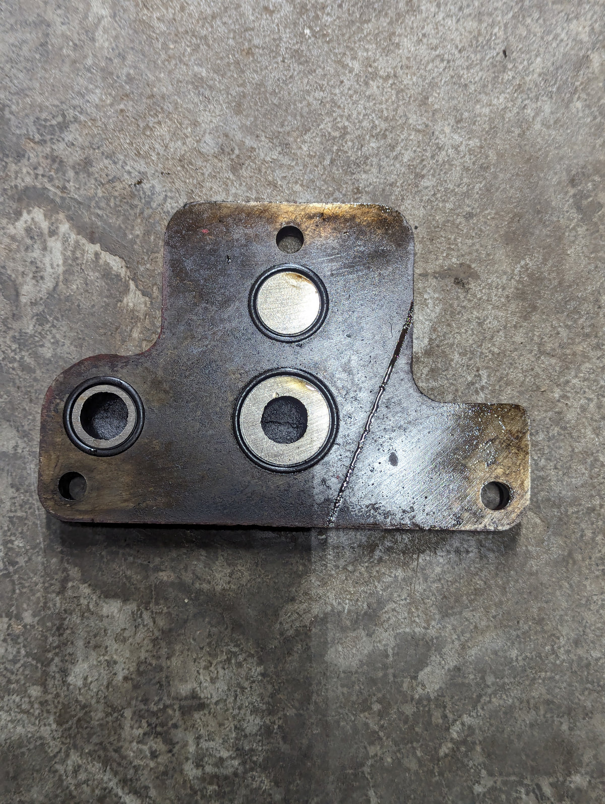 Remote Auxiliary Valve Outlet Cover IH International 376023R3 USED