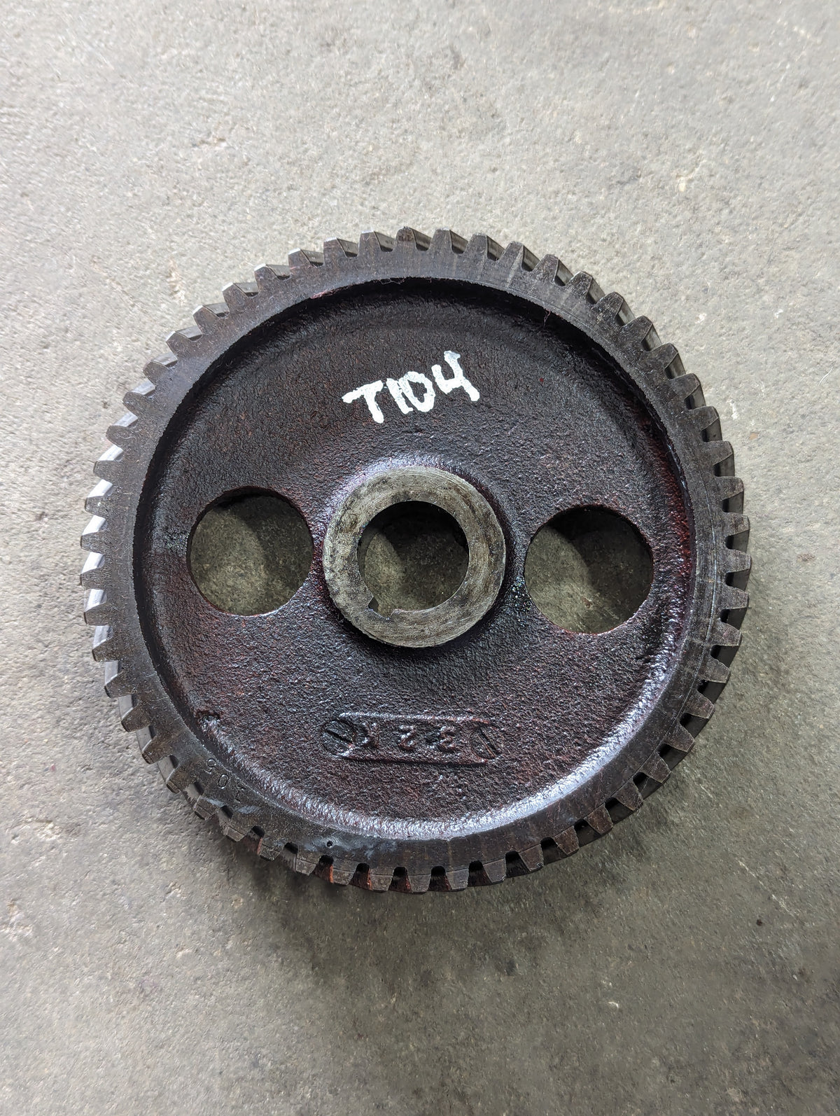 Camshaft Gear IH International 367240R1 312500R1 USED