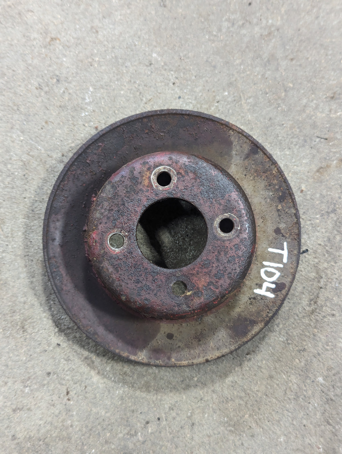 Water Pump Pulley IH International 395815R2 USED