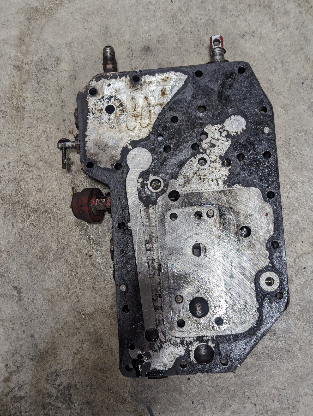 MCV Multiple Control Valve IH International 391948R93 USED