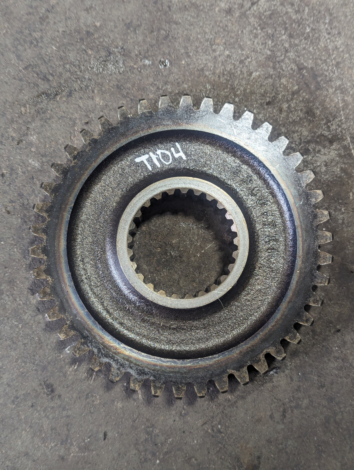 3rd Speed Drive Gear IH International 390264R1 380087R1 USED