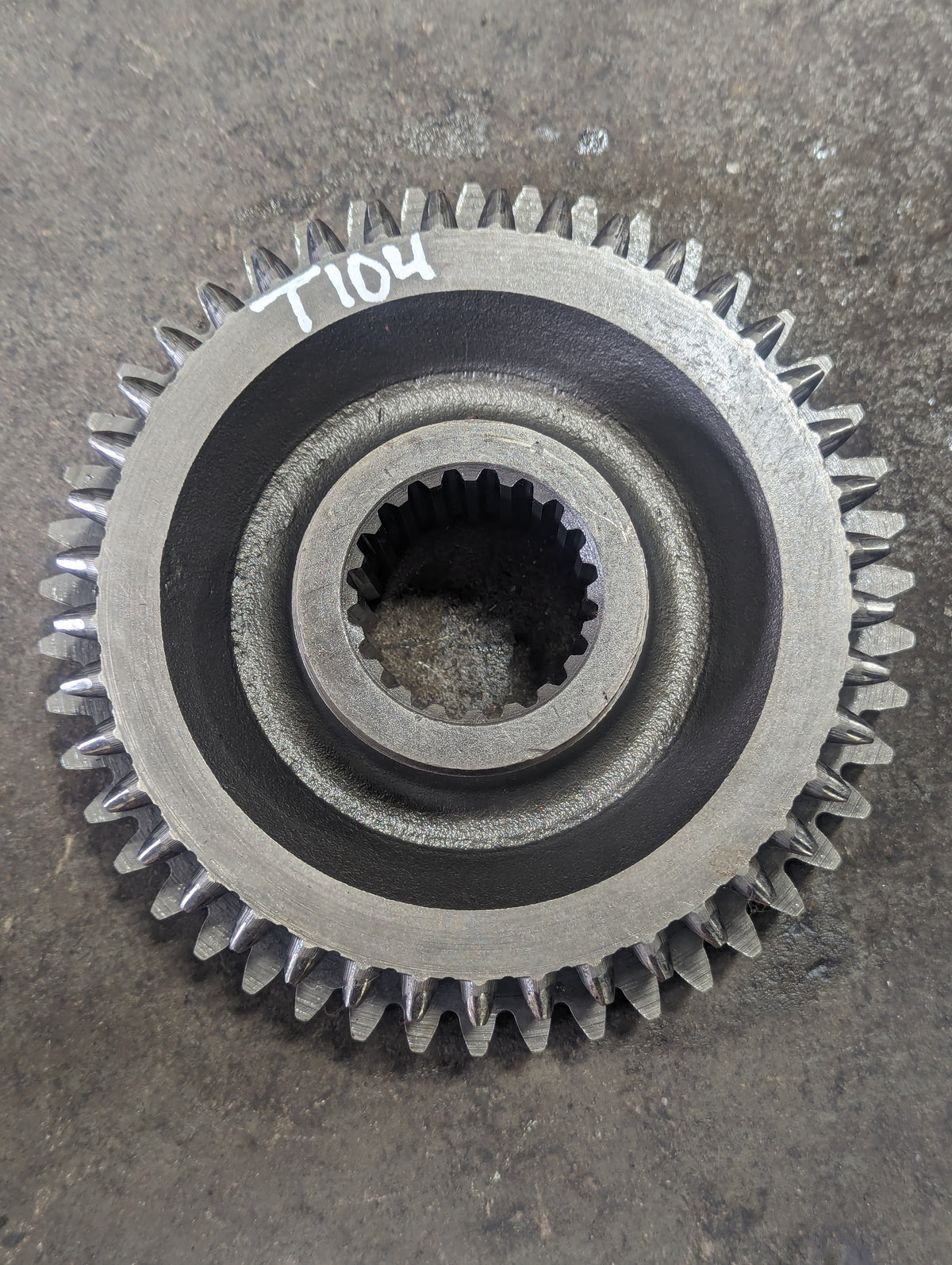 1st/2nd Speed Slider Gear International IH 380124R1 USED