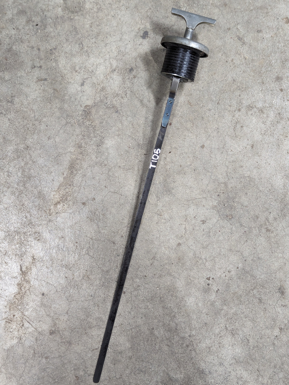 Engine Oil Dipstick IH International 671829C3 USED