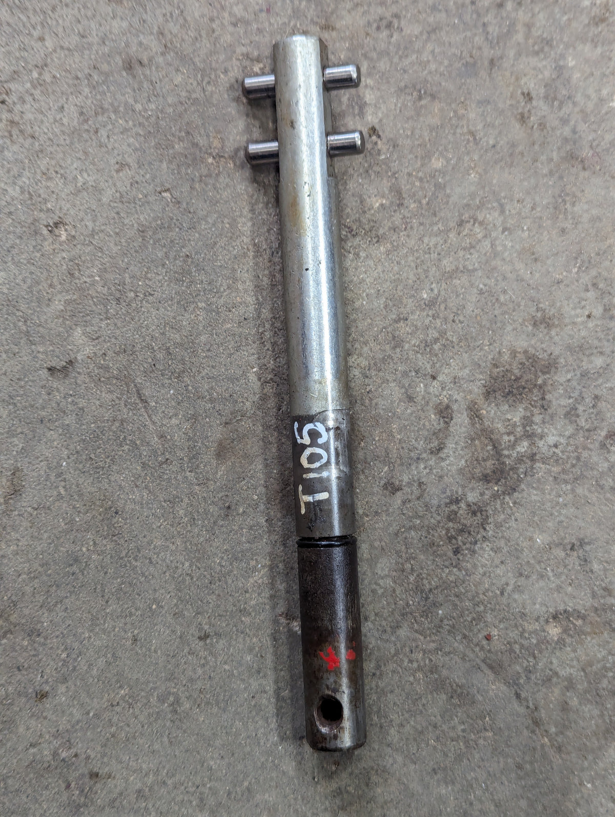 Park Lock Actuating Shaft IH International 384096R11 USED