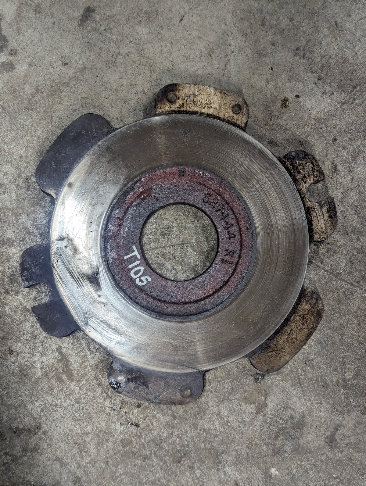 Primary Brake Plate IH International 527444R1 USED