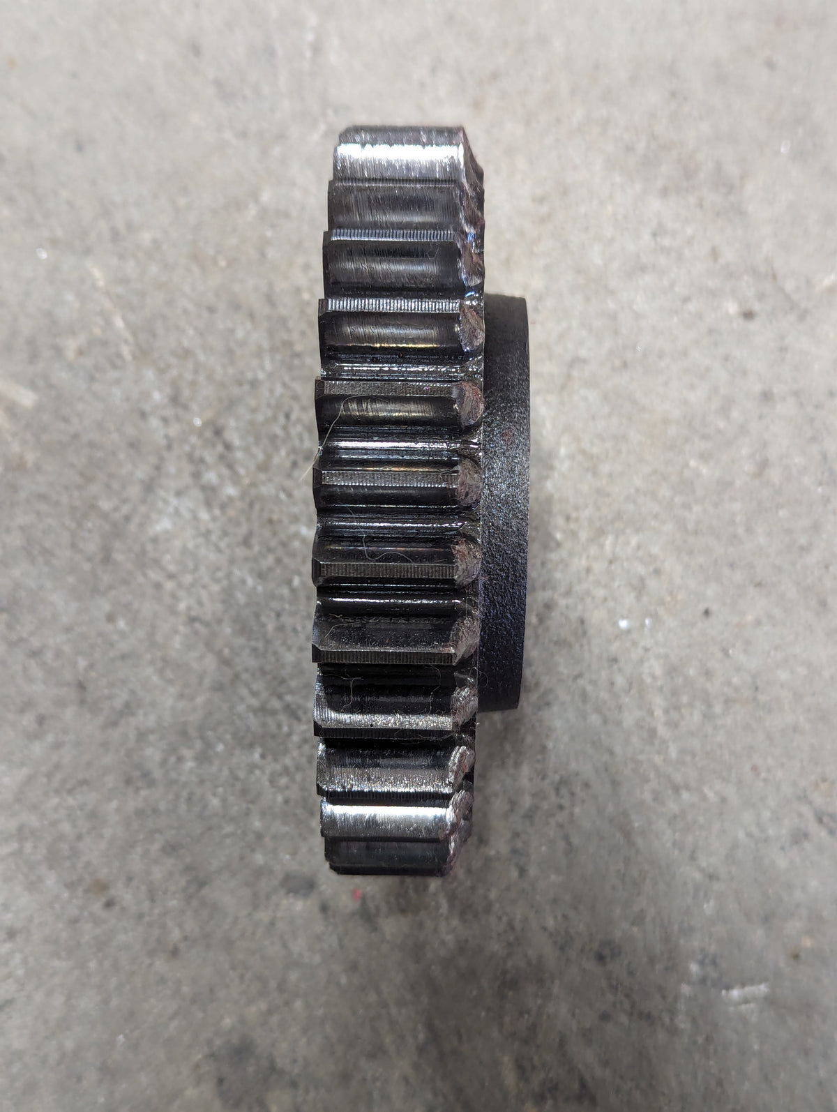 2nd Speed Drive Gear IH International 528672R1 USED