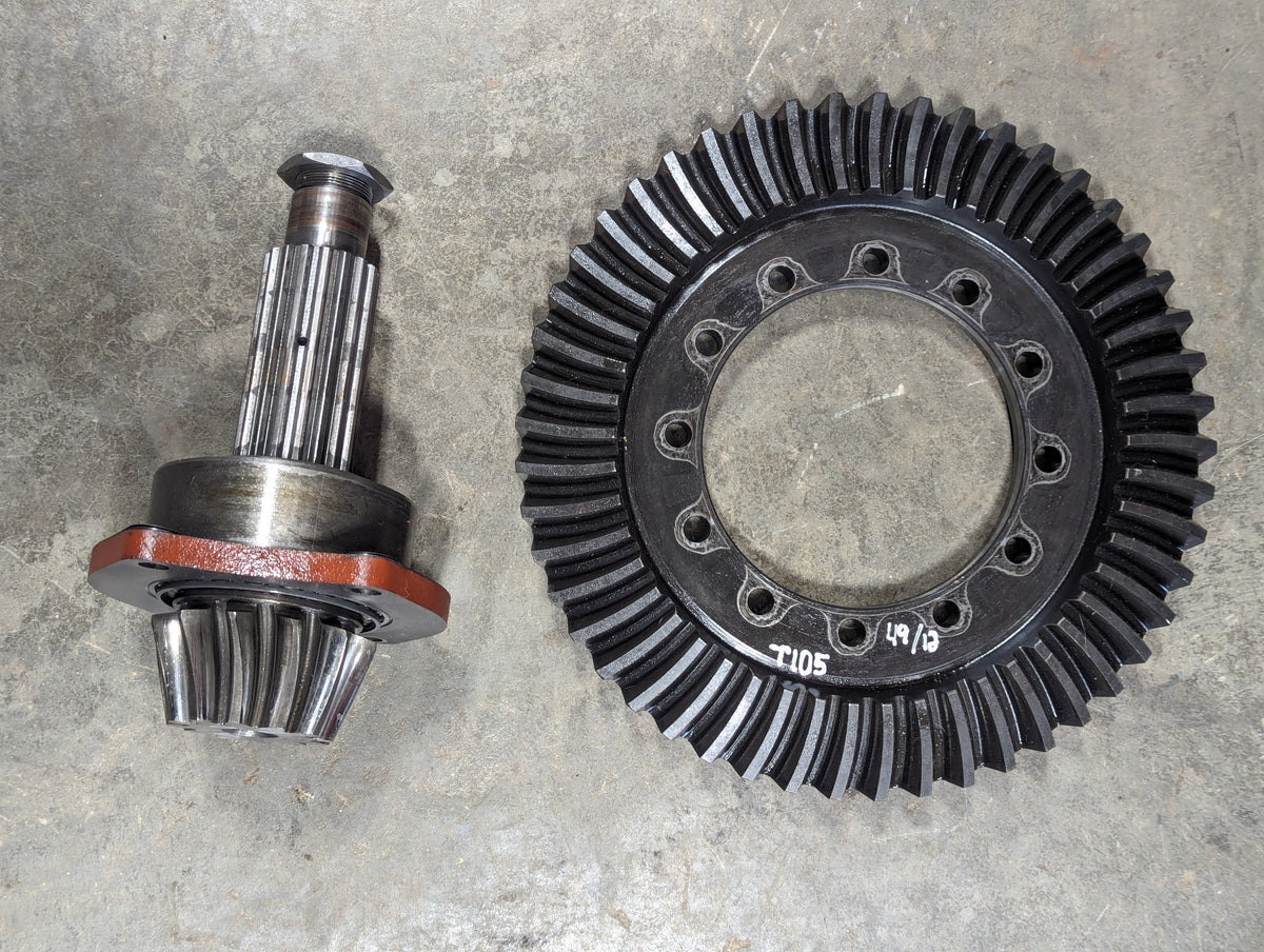 Ring & Pinion IH International 395828R91 395013R1 USED
