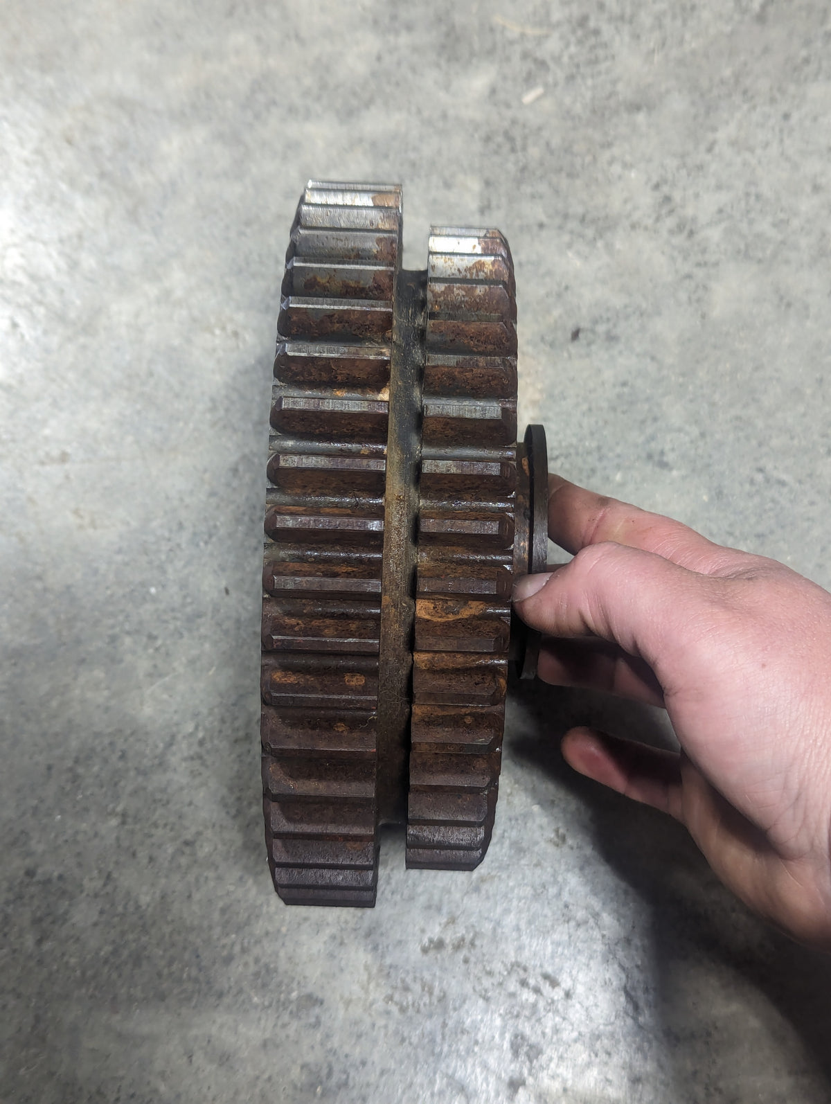 1st/2nd Speed Slider Gear International IH 380124R1 USED