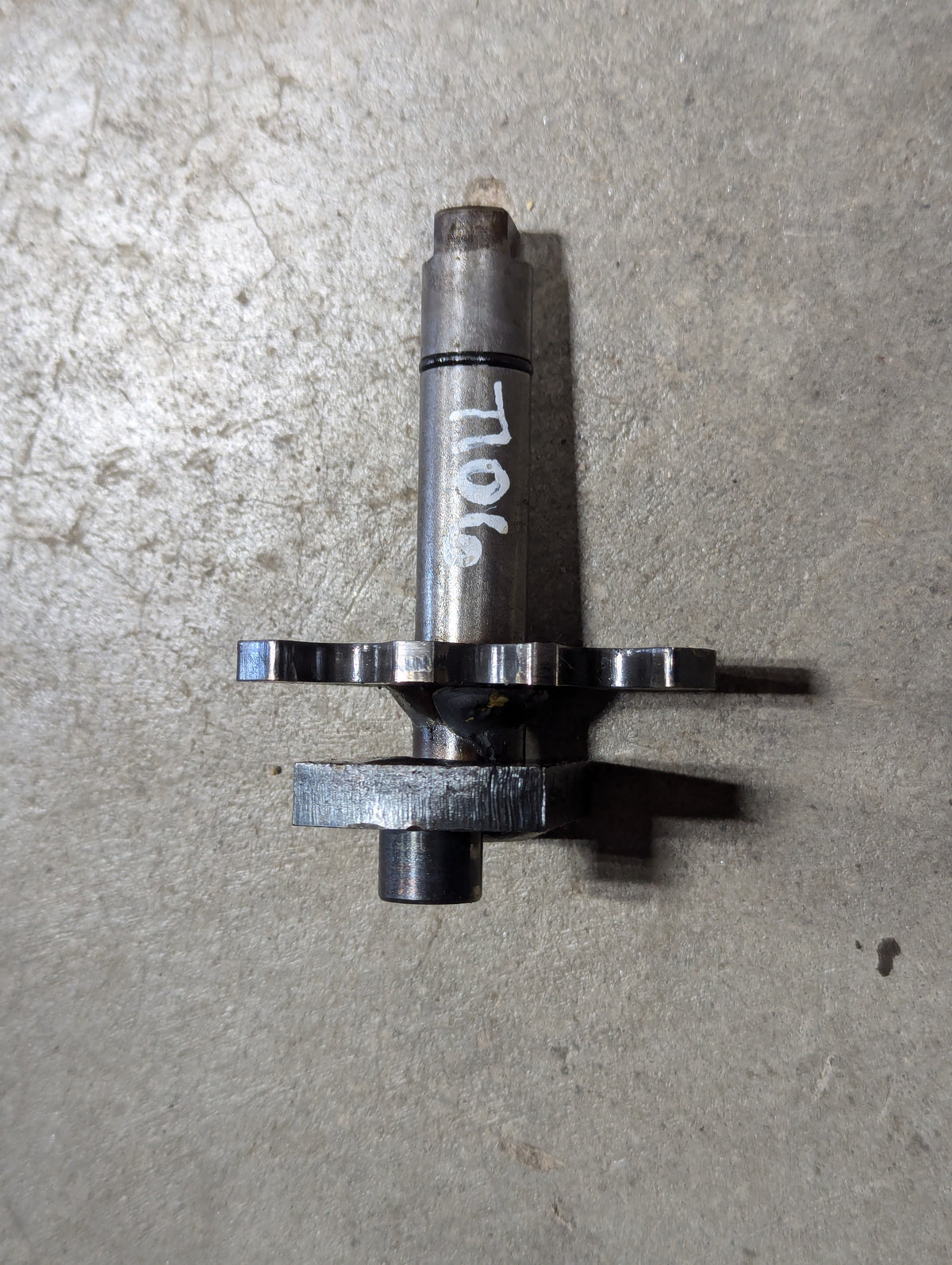 Hi-Lo Shift Shaft IH International 71526C1 USED