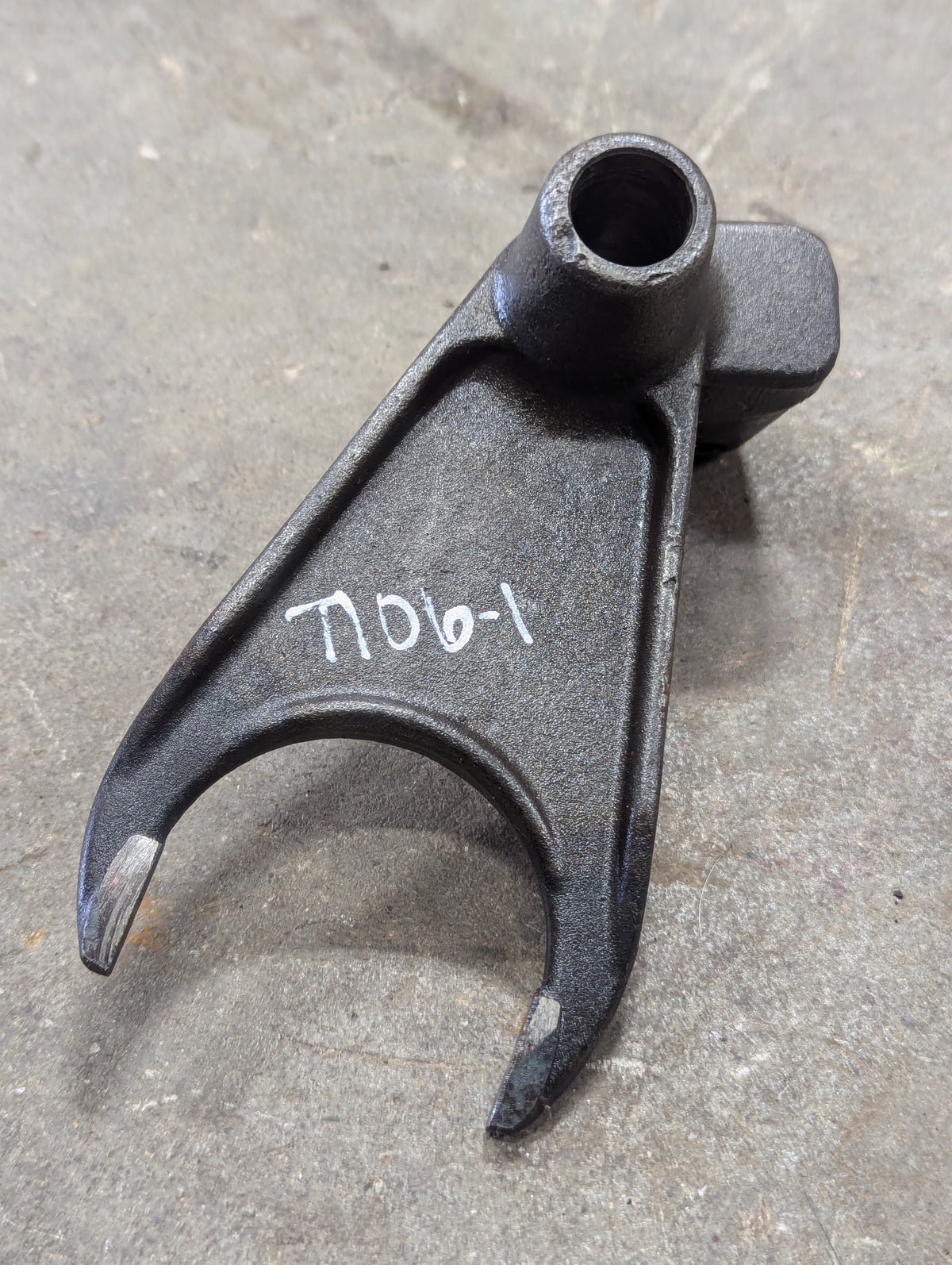 Speed Shift Fork IH International 380123R21 USED