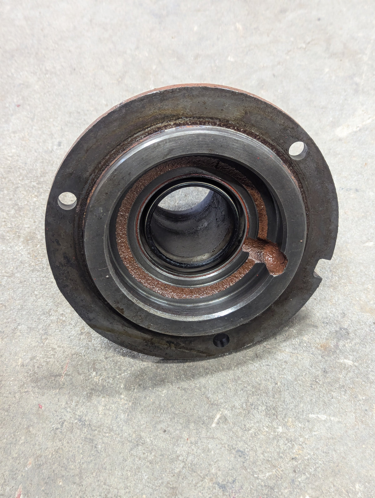 PTO Bearing Cage IH International 380101R1 380101R2 USED