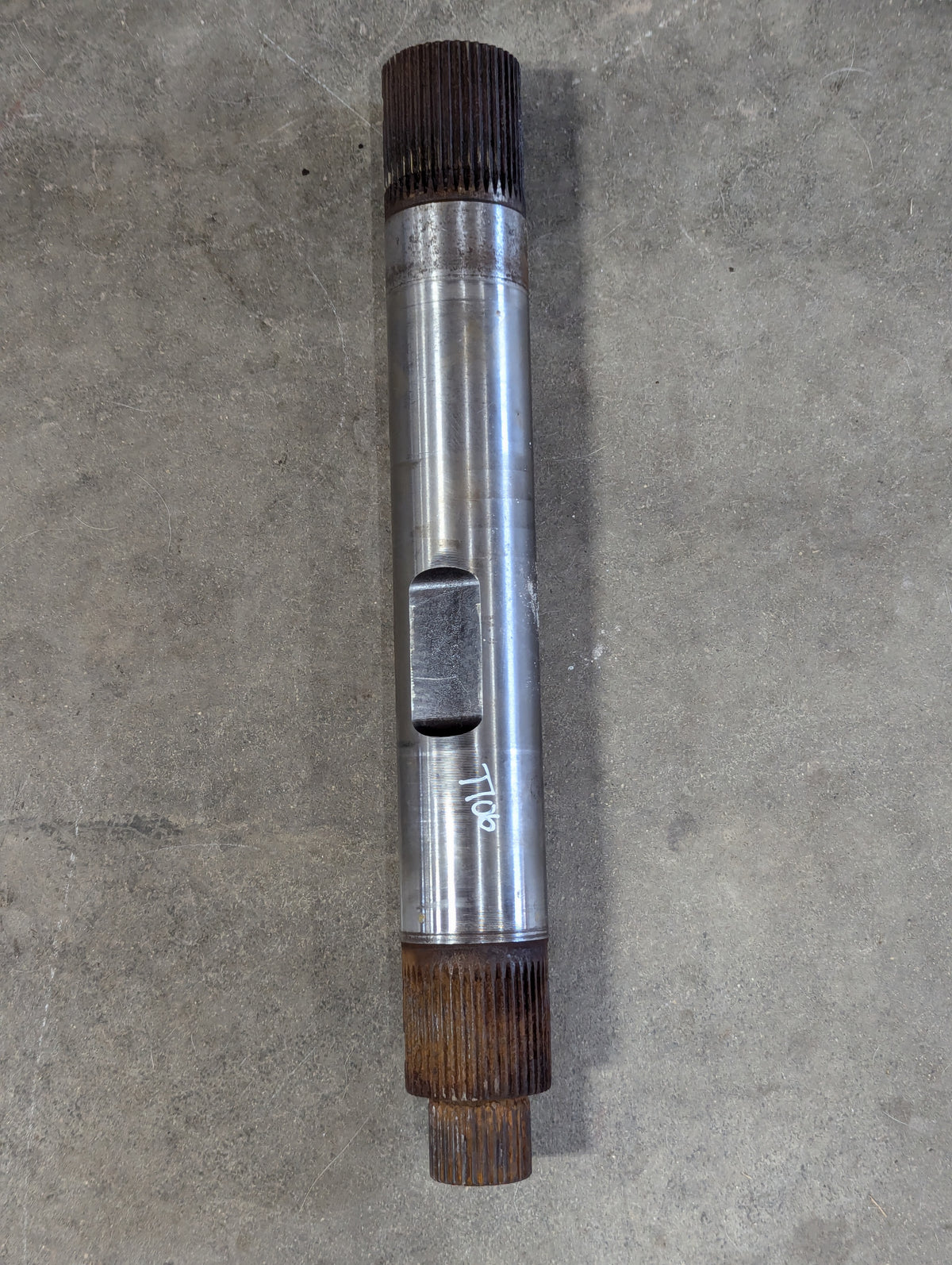 Crank Arm Shaft & Torsion Spring IH International 71386C1 71385C1 USED