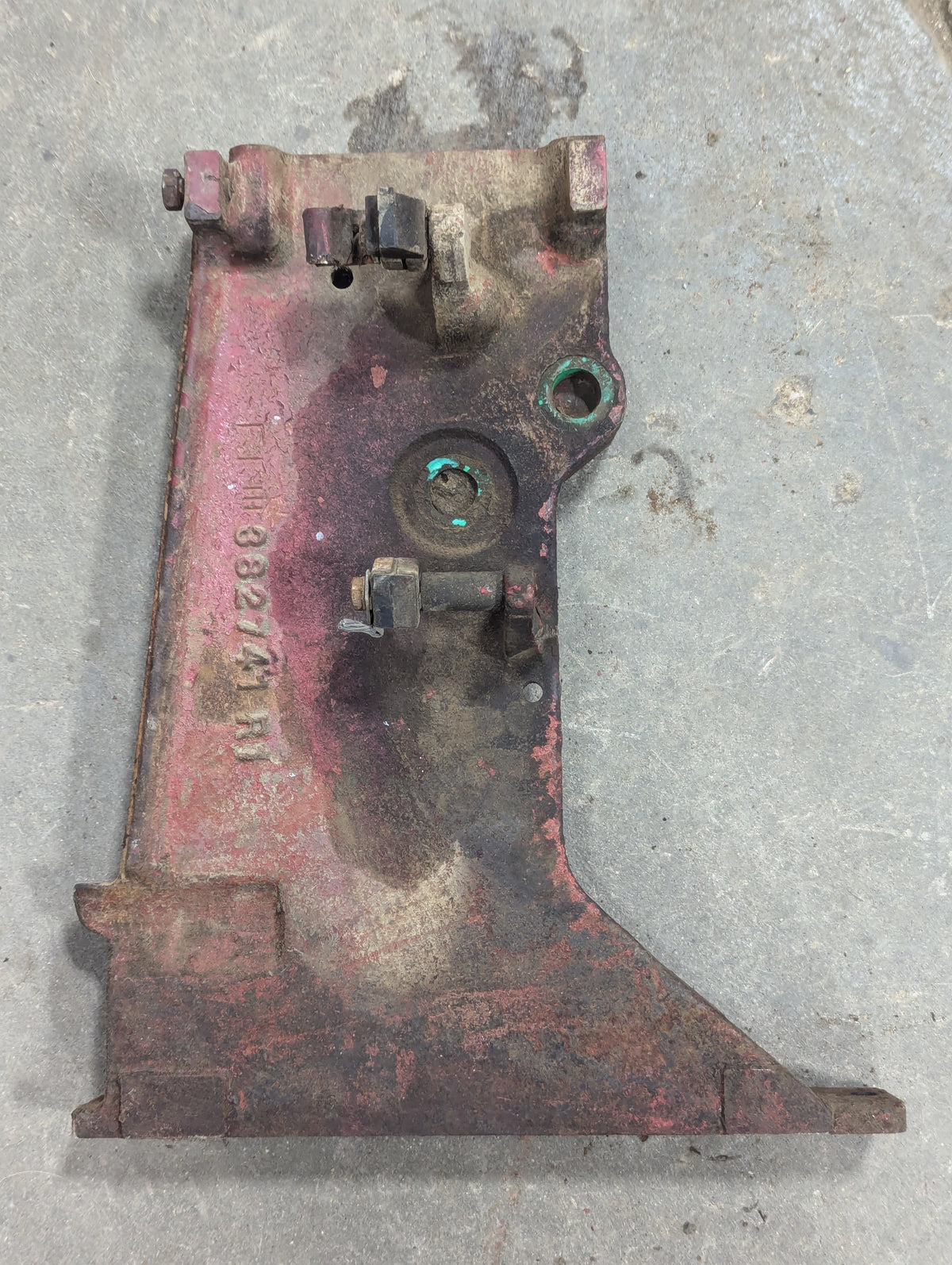 Left Gear Selector Support IH International 382741R1 USED