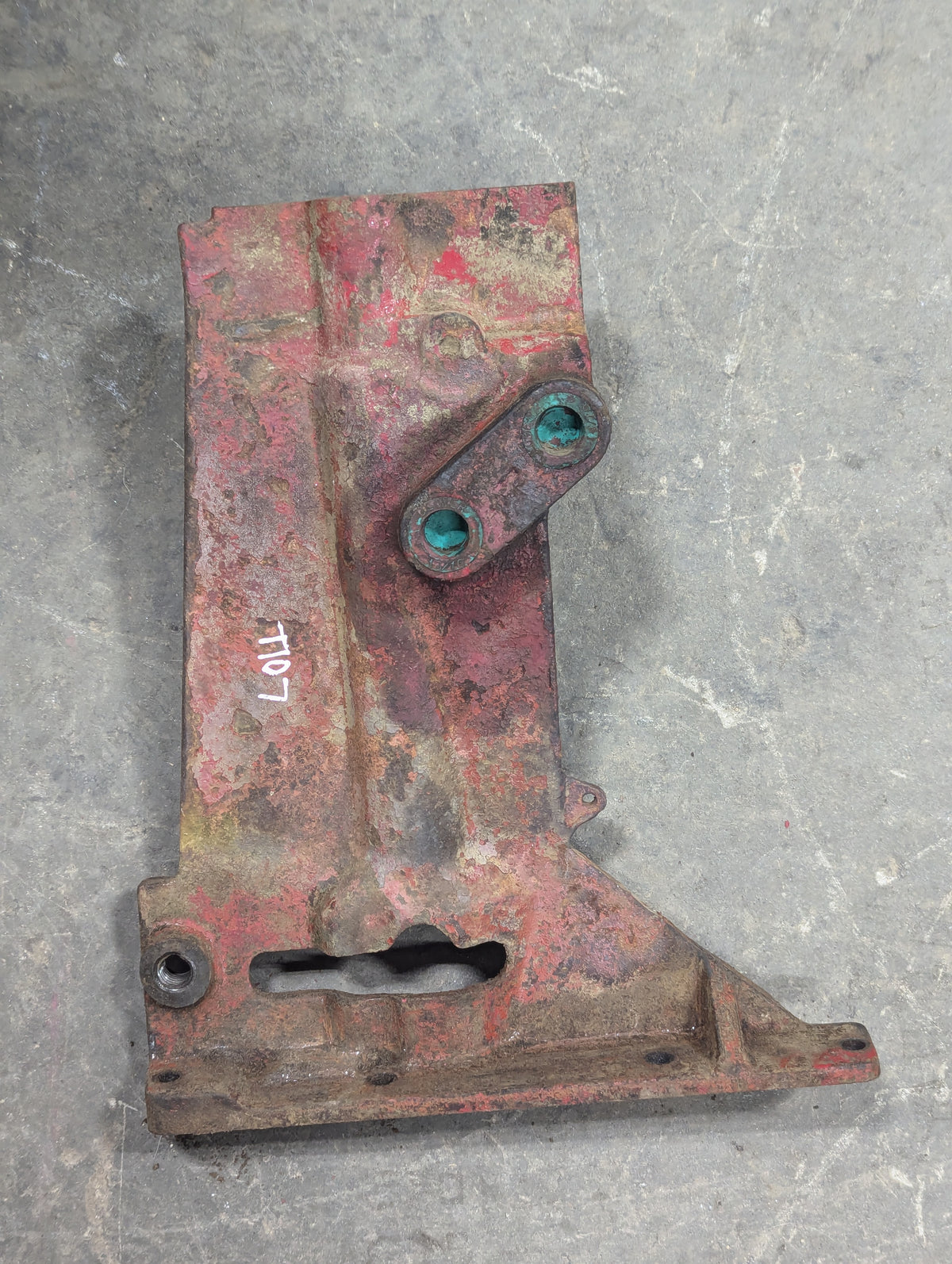 Right Gear Selector Support IH International 382744R1 USED