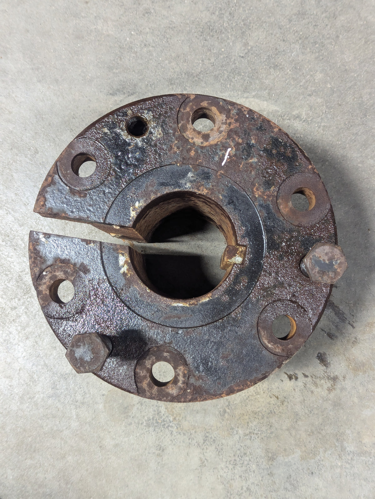 Rear Wheel Hub IH International 1334322C1 USED