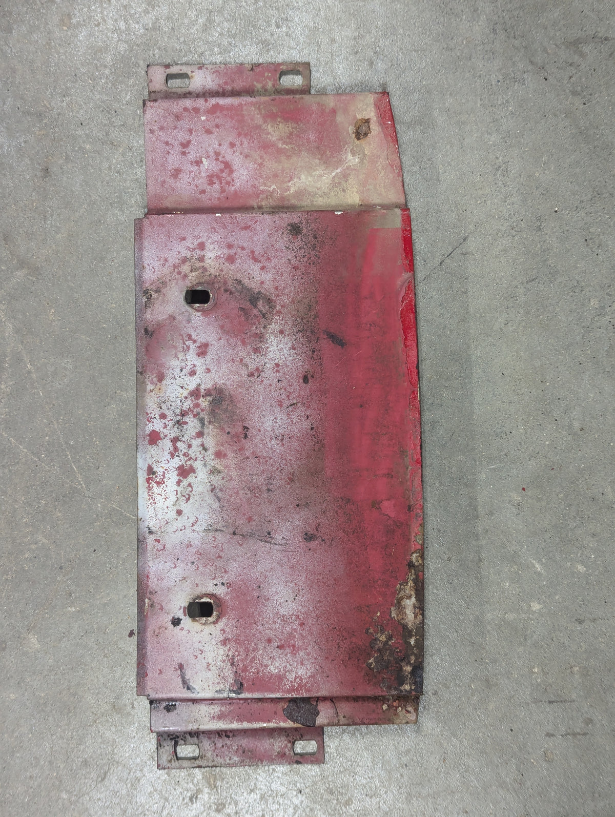 Pre-cleaner Baffle IH International 398746R1 USED