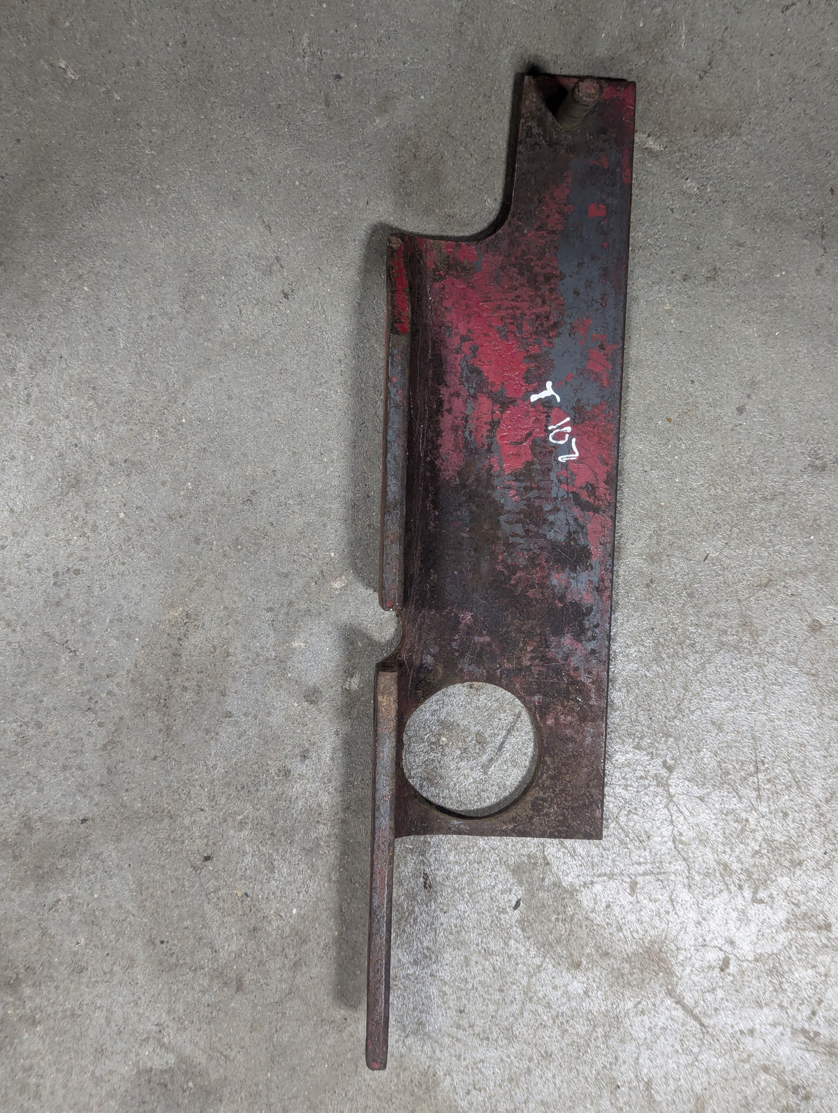 Valve Linkage Support IH International 384187R21 USED