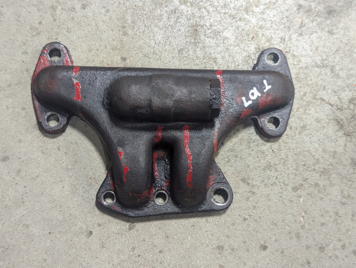 Oil Cooler Manifold IH International 279160R11 USED