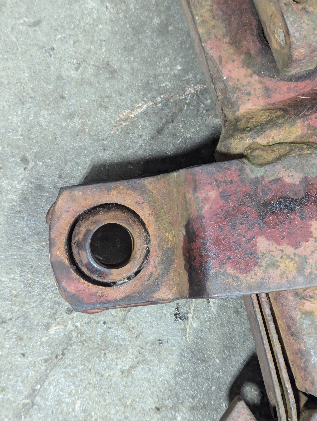 Cat 2 Left Lower Link Hitch Arm IH International 382180R91 382189R11 USED