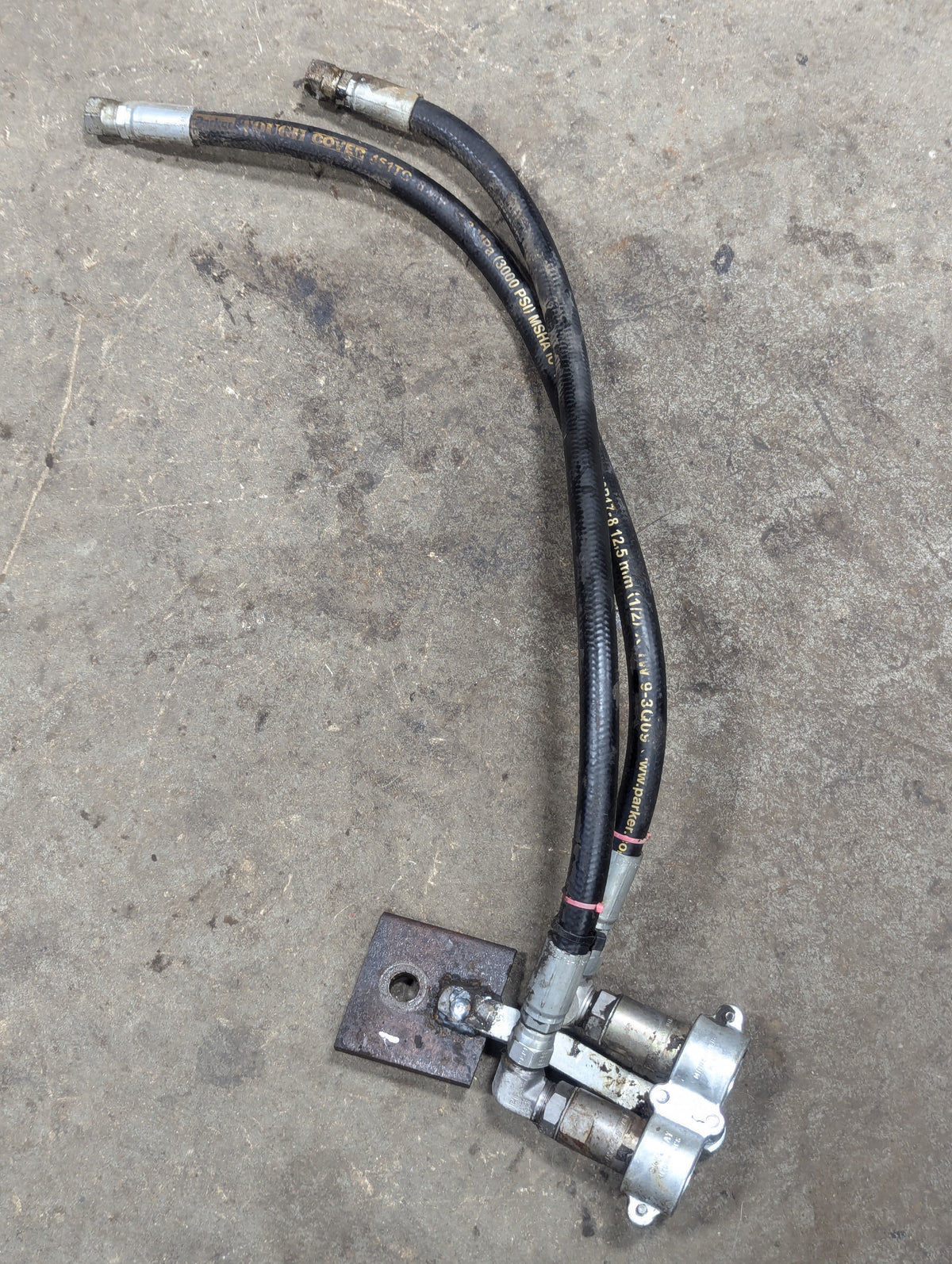 Breakaway Coupler Assembly IH International 395150R91 371114R1 371115R1 USED