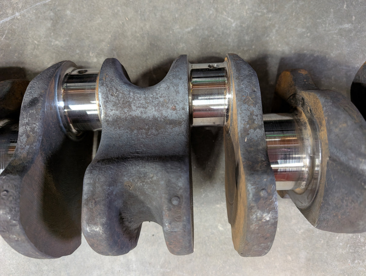 Crankshaft IH International 320185R1 320188R93 USED