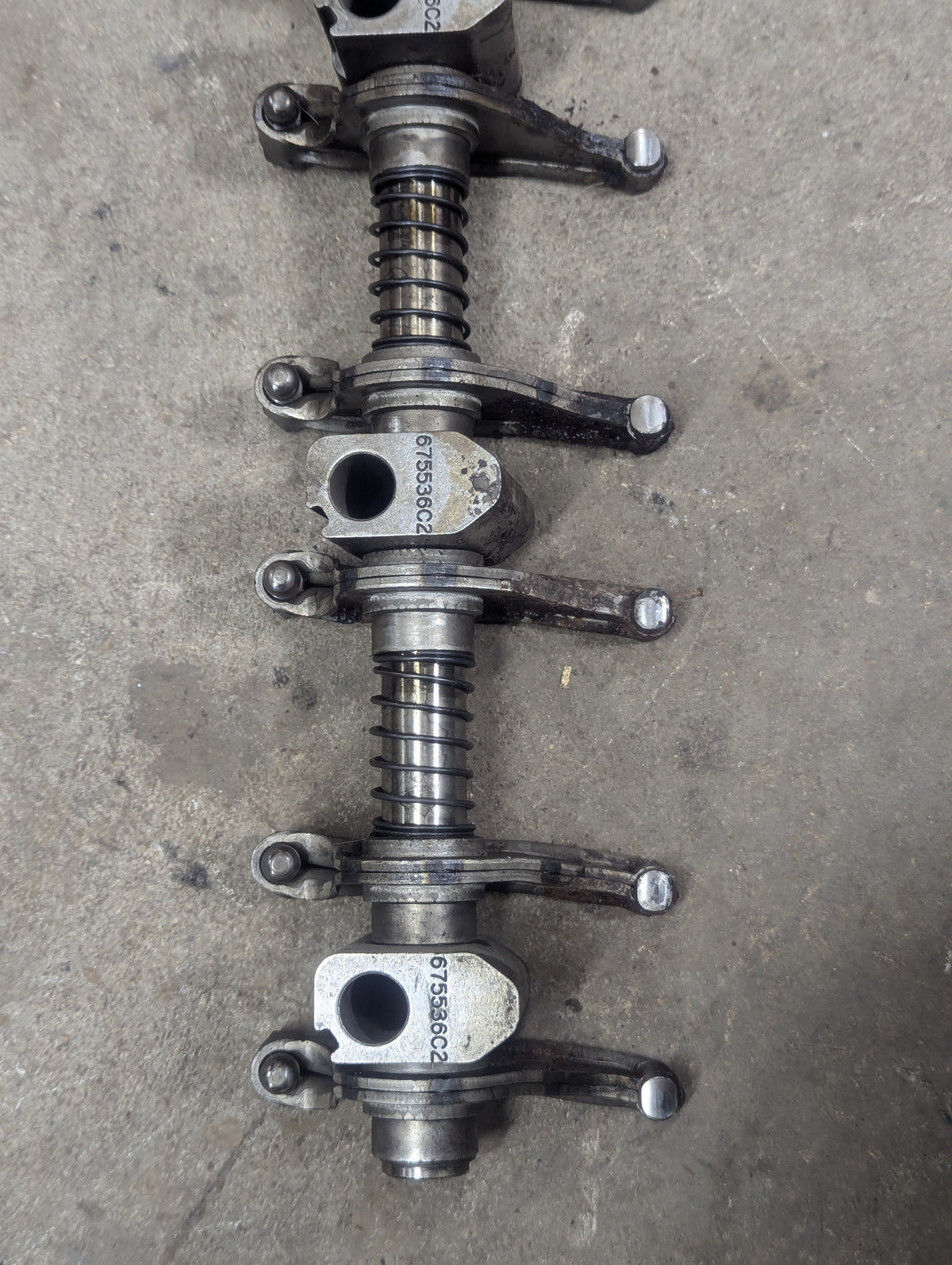 Rocker Arm Assembly IH International 675536C2 688999C92 1820830C92 USED