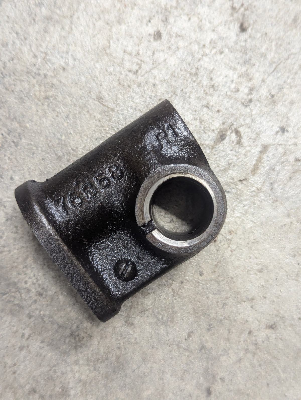 Rocker Arm Bracket IH International 76858R1 USED