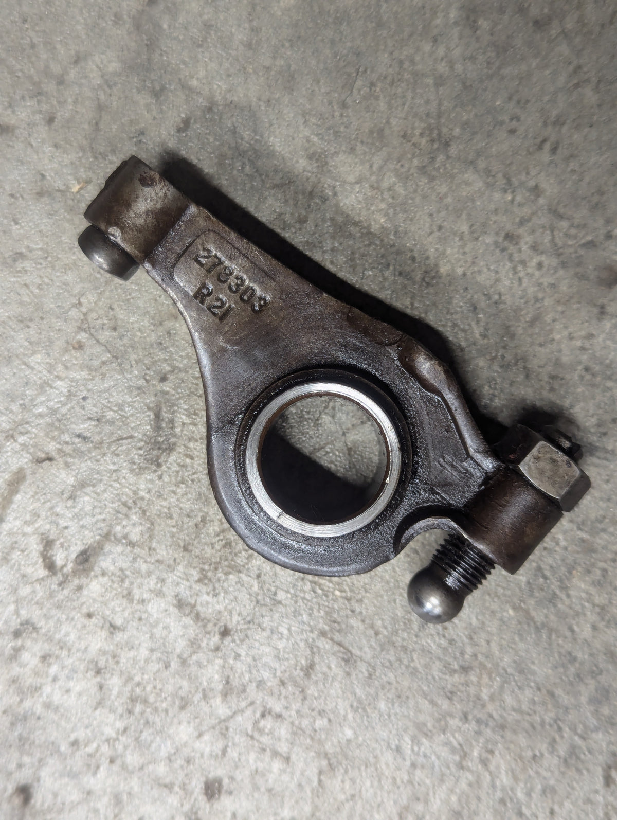 Rocker Arm IH International 278303R21 278303R11 USED